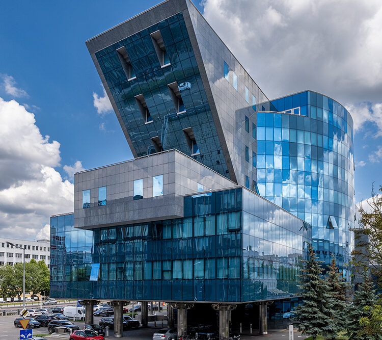 250804 01400 Pzm1385 Hdr 251005